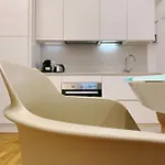 Apartment Experience *