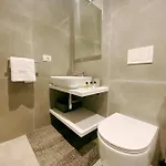 Experience Apartment *